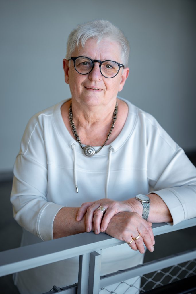 Lesung mit Konstanze Helber: „Die Frauen von Hoheneck“